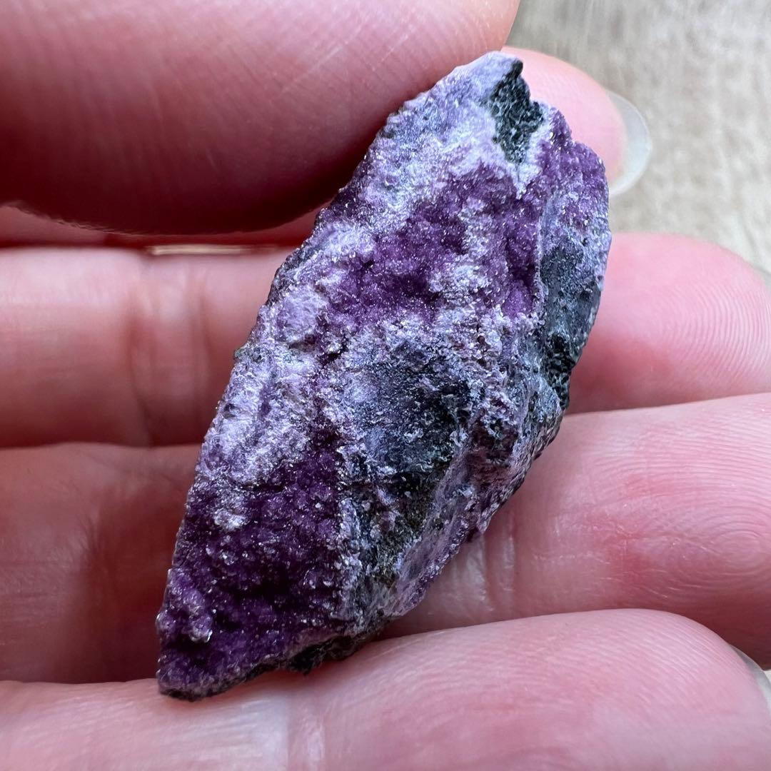 スフェーン アメス石 ④ 共生 鉱物 標本 原石