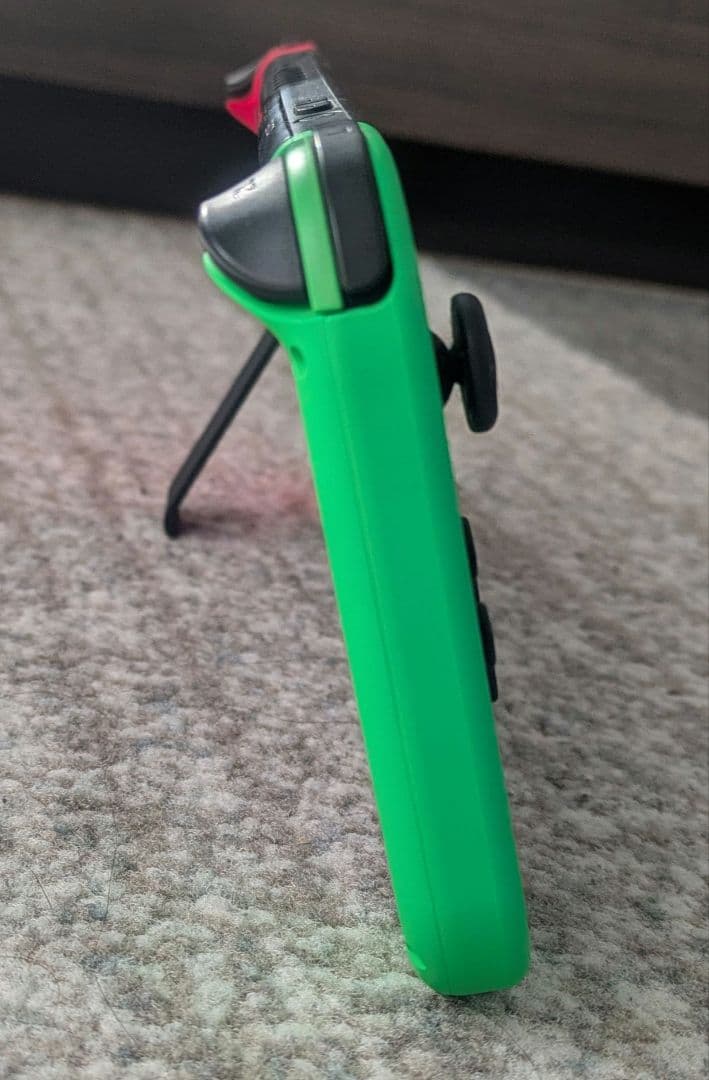 【Nintendo Switch 本体＋付属品】 ネオングリーン　ネオンピンク