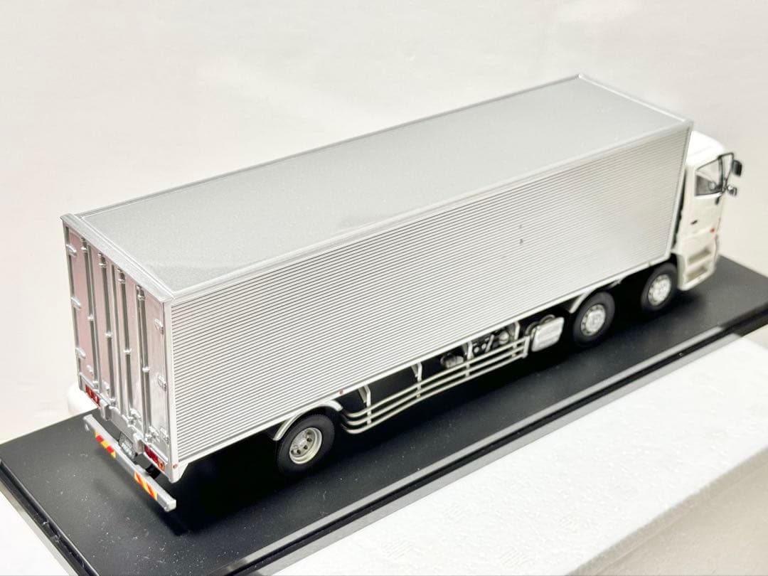 【レア】日野・グラプロ　前２軸　ショートキャブ　デコトラ　トラック　タフ43