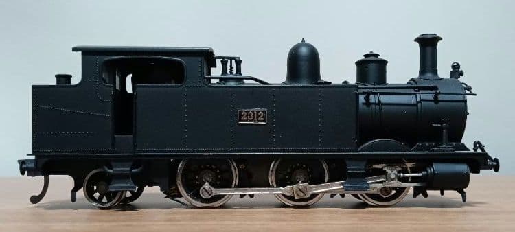 珊瑚模型店　２１２０形 Ｂ６ 蒸気機関車
