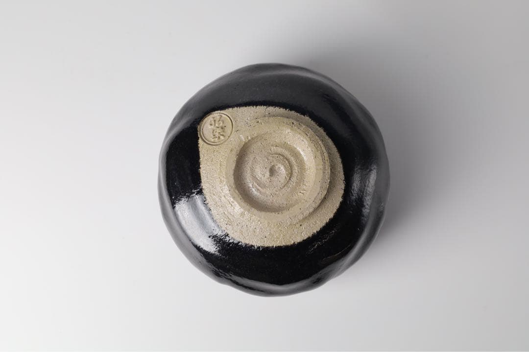 SMILE.TH 様　黒樂　数印　外富士　茶碗