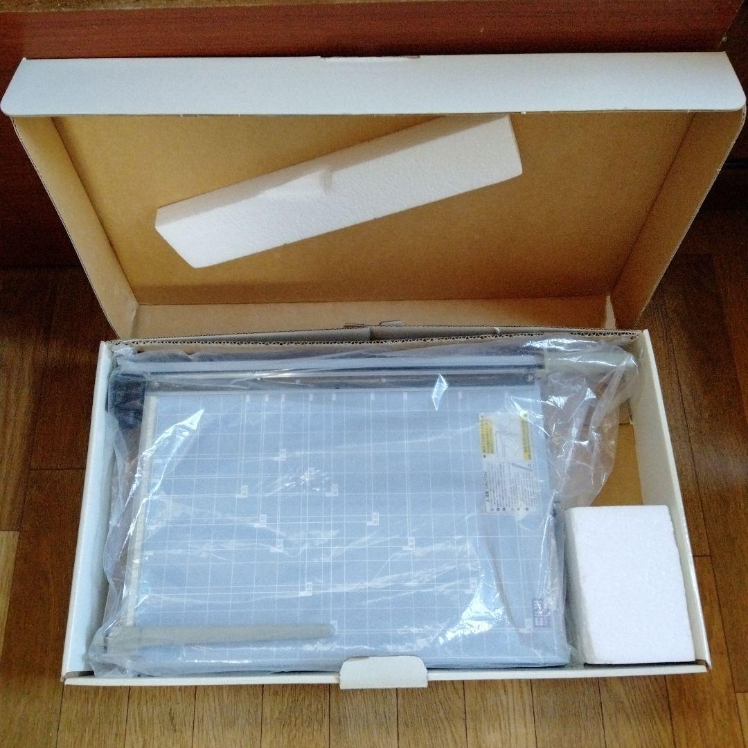 最終値下げ　日本製SA-202スチール栽断機　持ち運びに便利な手提げ金具付です