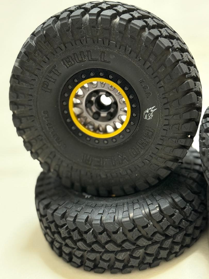 1/10 PitBull Growler 1.9 クローラー Vanquish