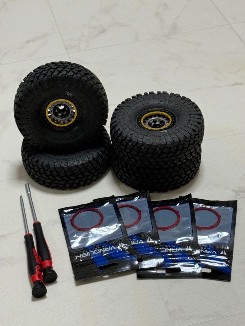 1/10 PitBull Growler 1.9 クローラー Vanquish