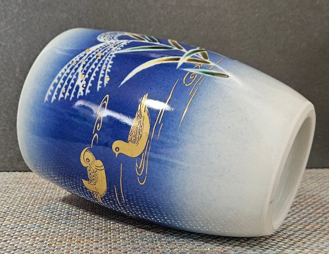 石川県無形文化財保持者　日展特選作家 吉田荘八 作　色絵　水辺の詩　花生　花入れ