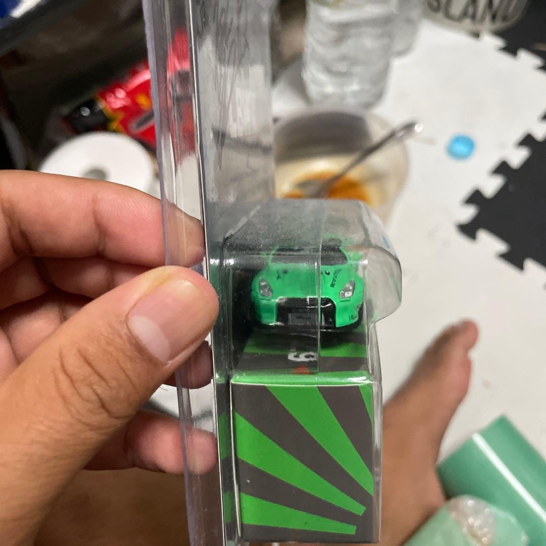 Mini gt R35 light green Kato サイン