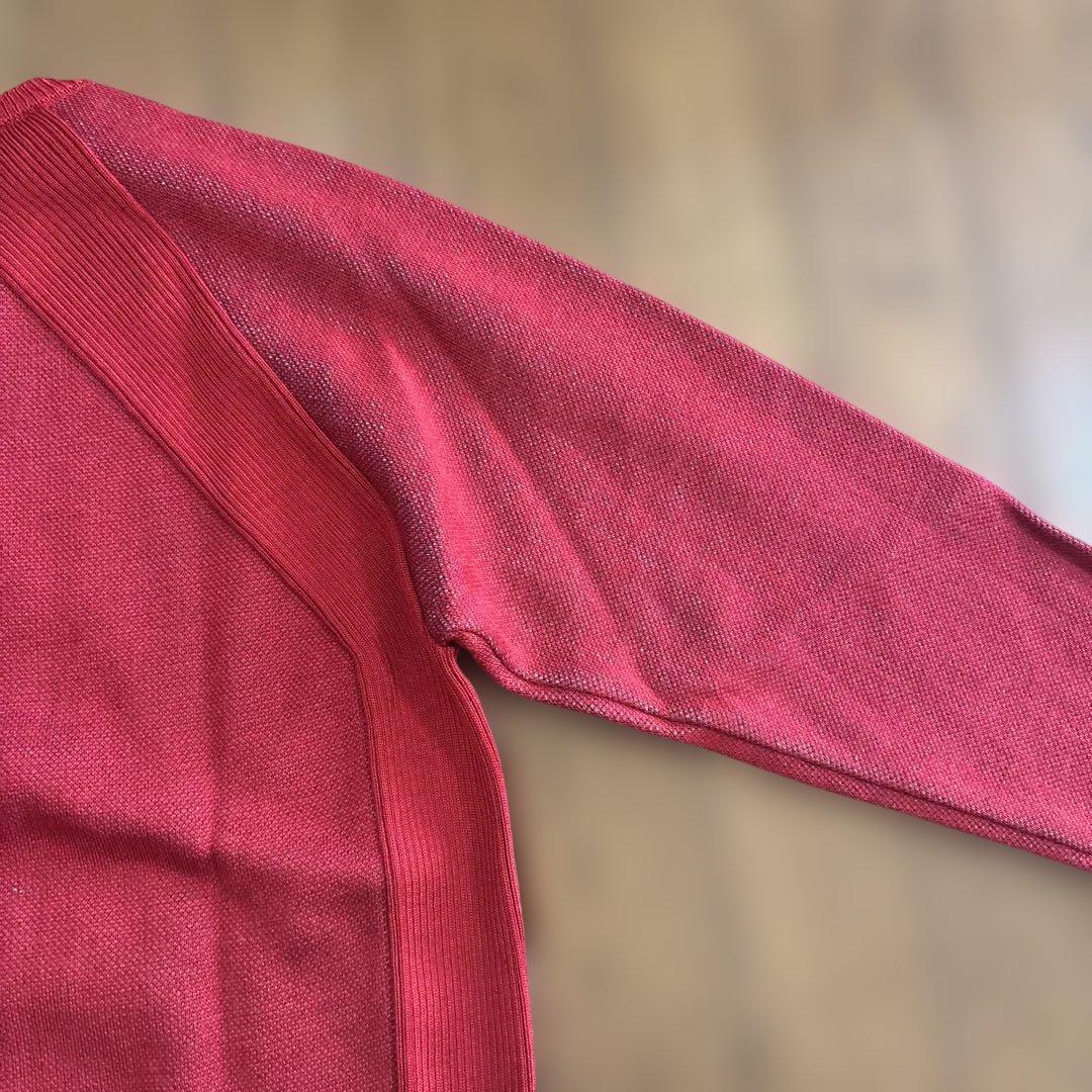 DECEMBERMAY レッド Vネックセーター レディースMタグ付き新品未使用