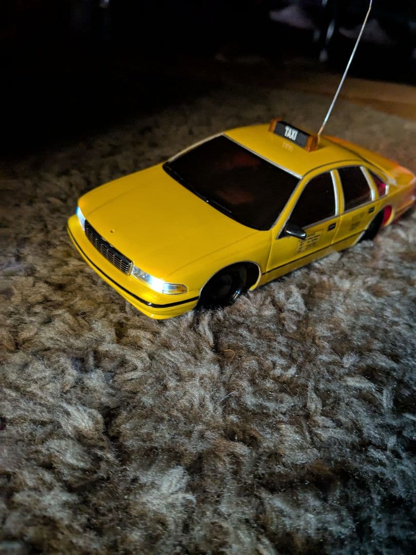 【希少】京商　ミニッツ　シボレーカプリス　1996タクシー　w/ライトユニット