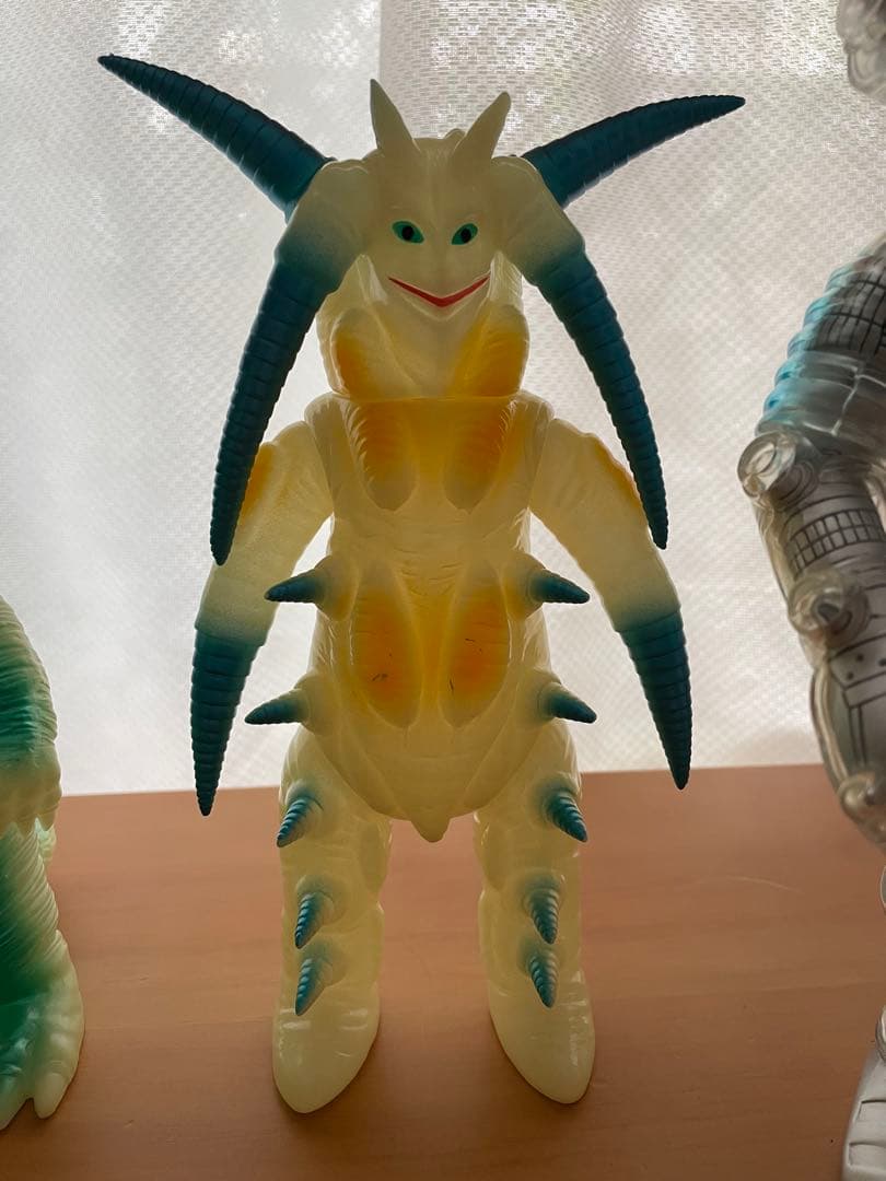 ブルマァク　特撮　ダークロン　蓄光　ソフビ