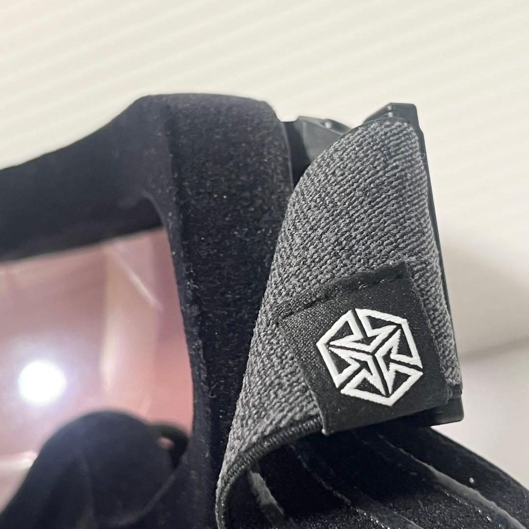 DICE 調光ULTRAレンズ搭載 スノーゴーグル