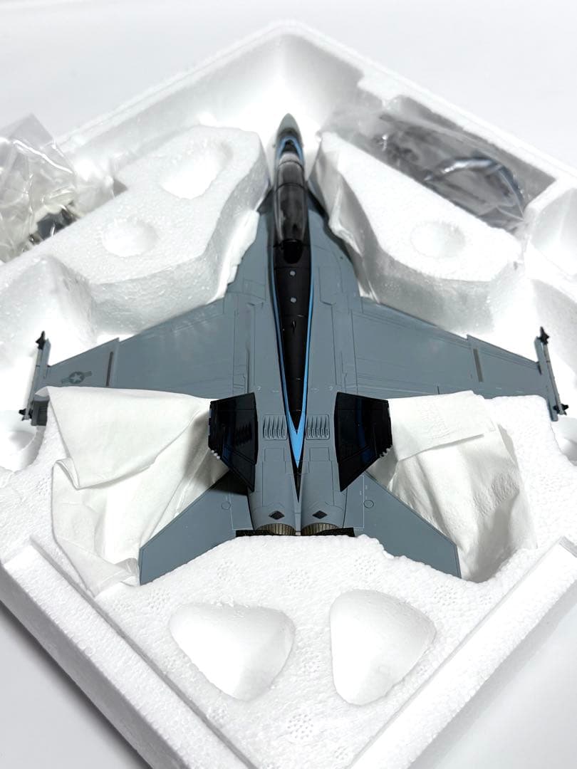 ホビーマスター F/A-18F TOPGUN 50周年記念 HA5130