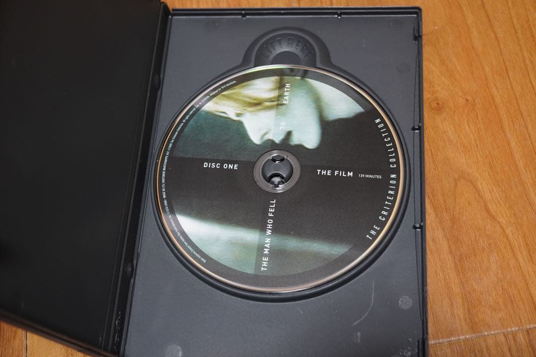 洋画・外国映画 The Man Who Fell to Earth Criterion DVD