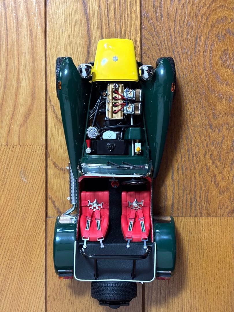 CATERHAM SUPER SEVEN ミニカー