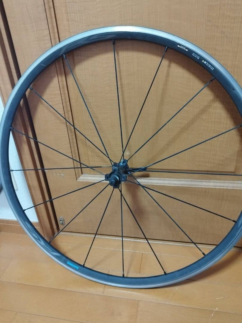 シマノ WH-RS300 フロントホイール クリンチャー