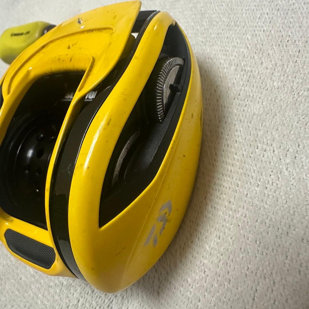 梅*吉様 ダイワ　T3 SLPカスタム　割れあり　イエロー