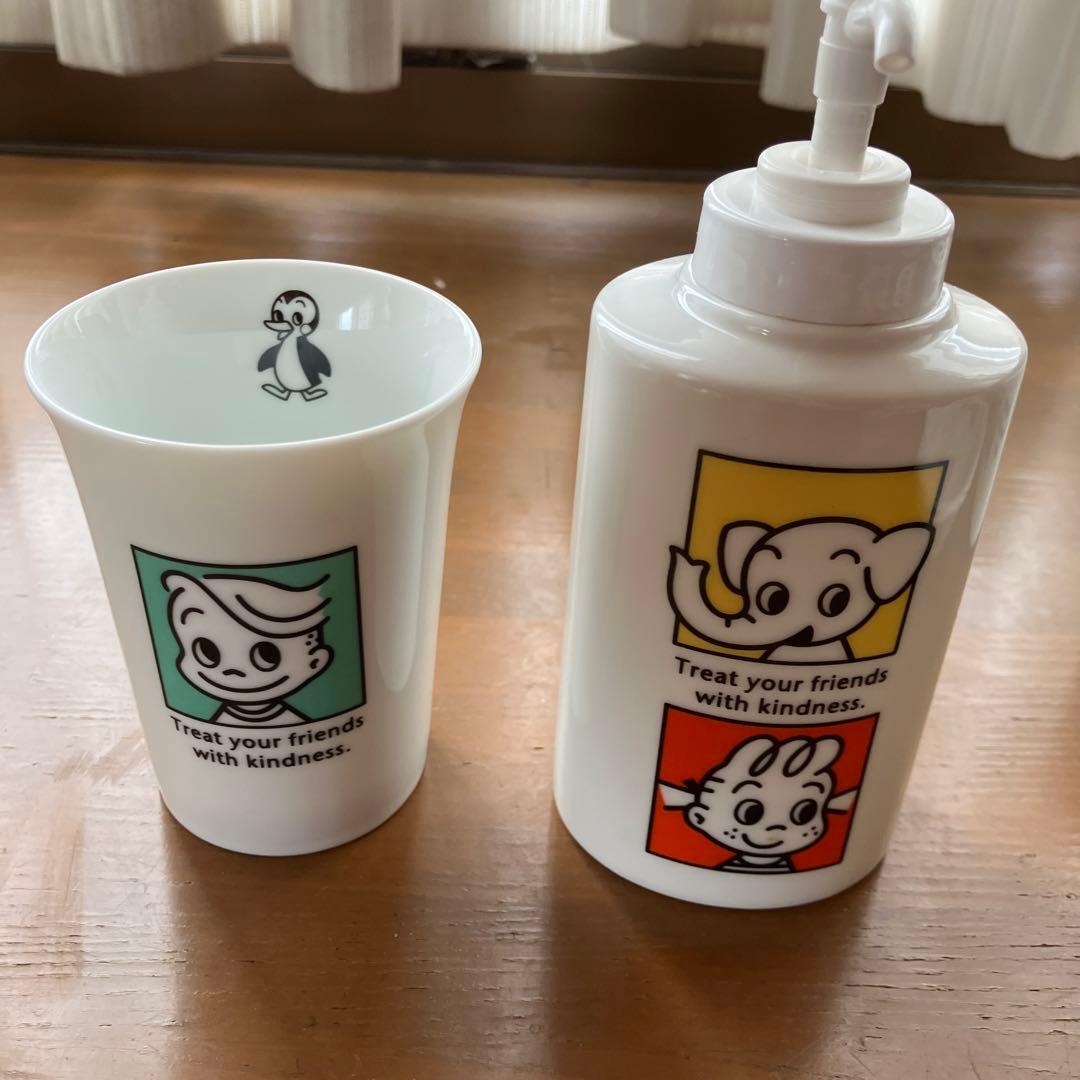 希少、オサム　タピオカシリーズ✖️ジレットコラボ　ノベルティ洗面用品　陶器製