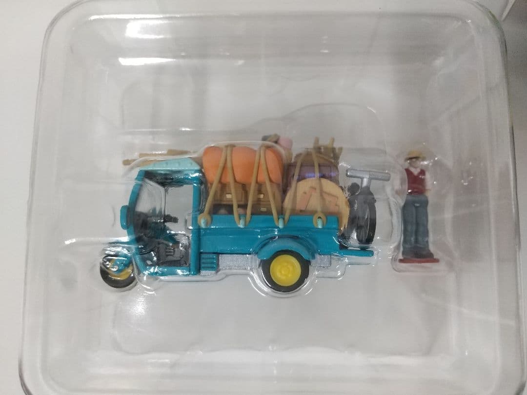 ジブリがいっぱい　トミカリミテッドコレクション　となりのトトロオート三輪車