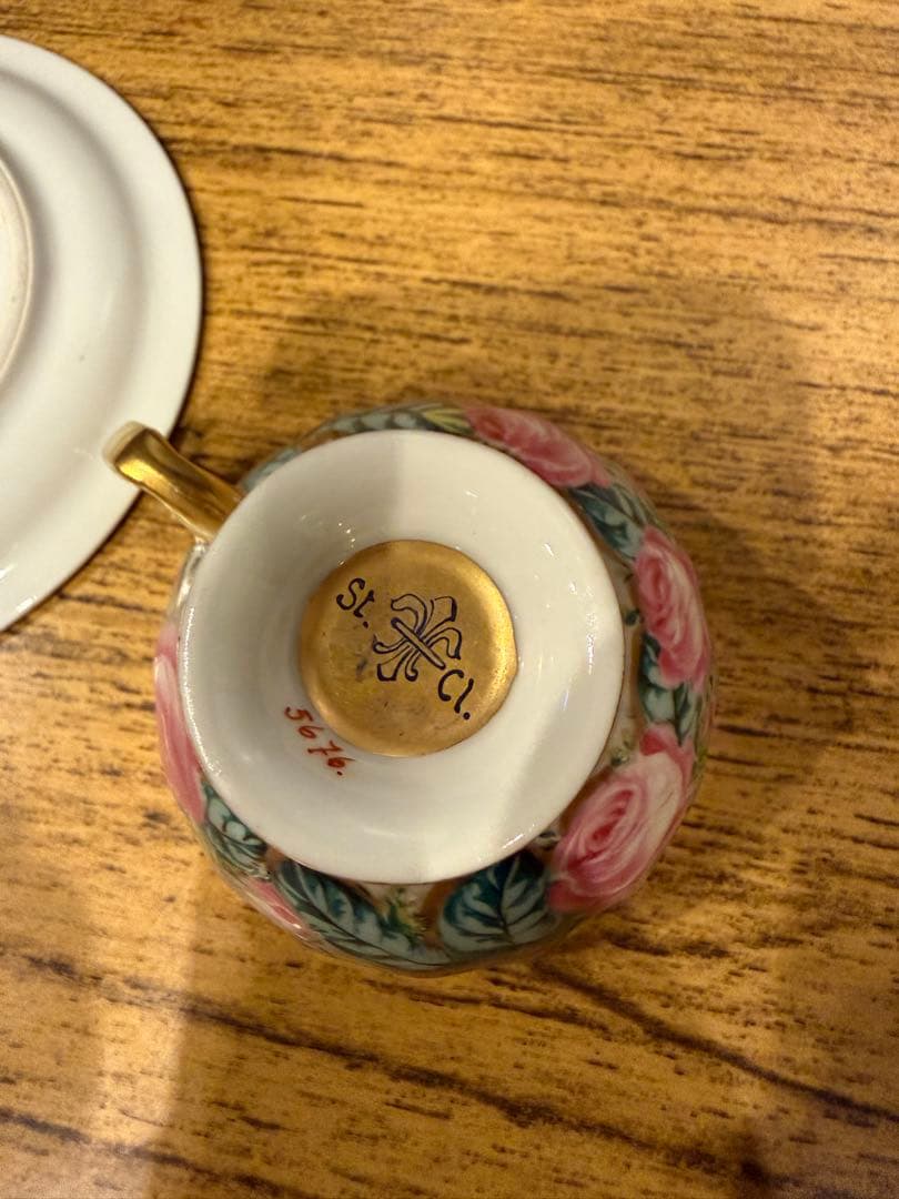 サン・クルー窯　金彩　薔薇のデミタスカップ＆ソーサー