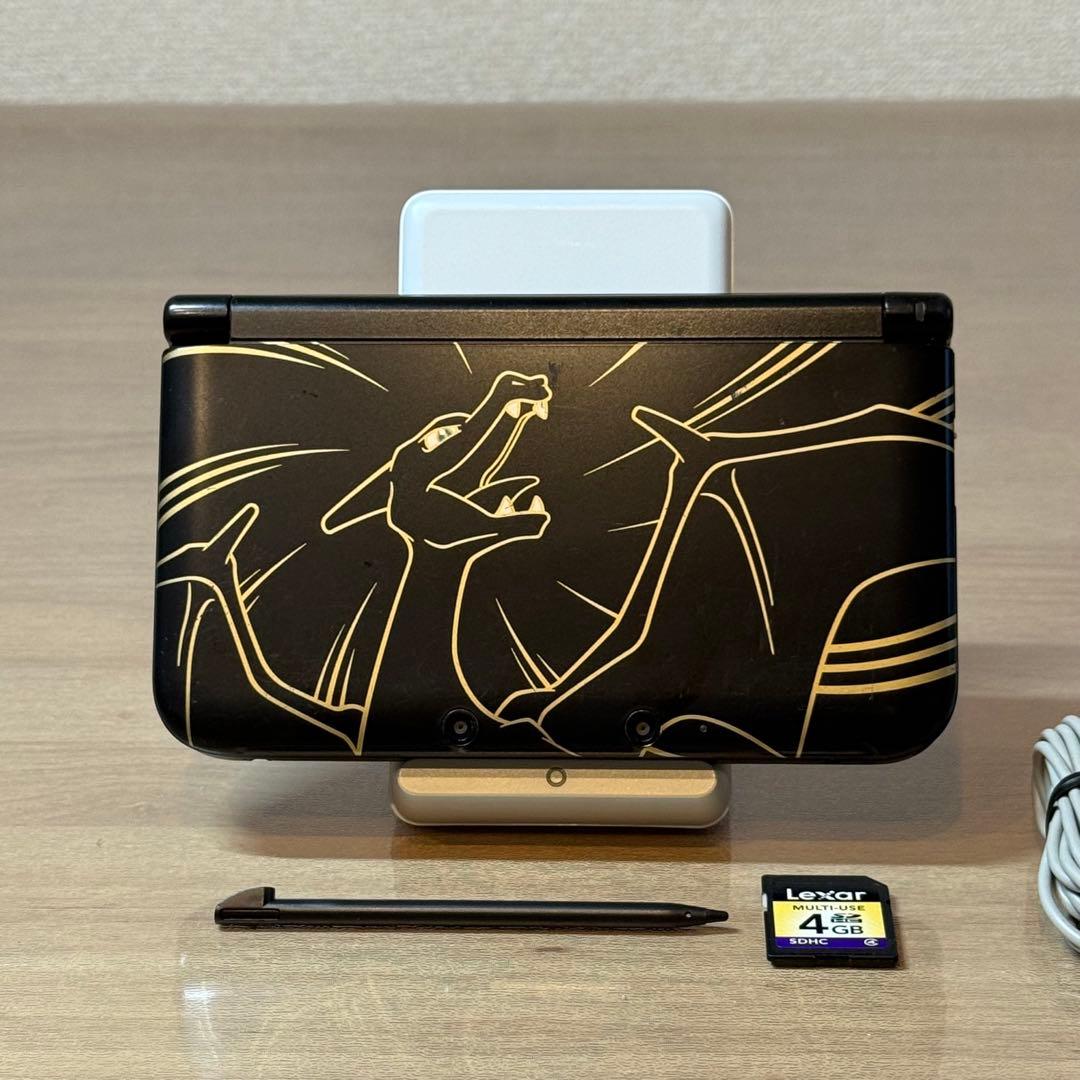 6-202 ニンテンドー3DS LL リザードンエディション