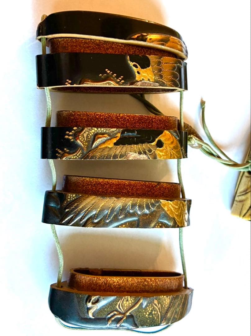 時代物　猿鷹図高蒔絵印籠