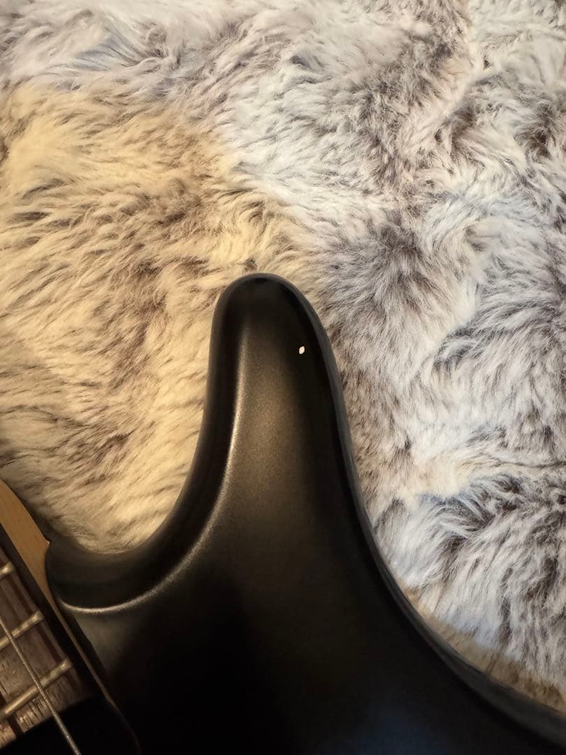 ベース Ibanez signature model fieldy K5-BKF