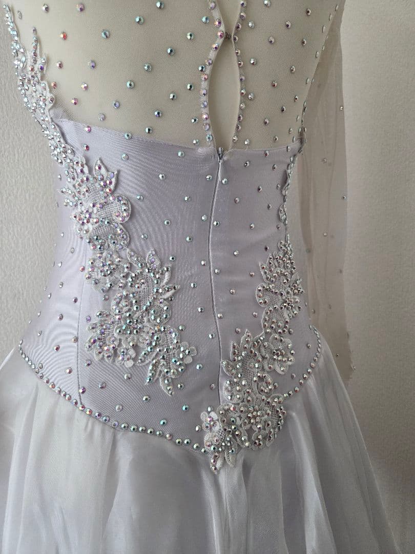 ラテンドレス 社交ダンス ホワイト スワロフスキー
