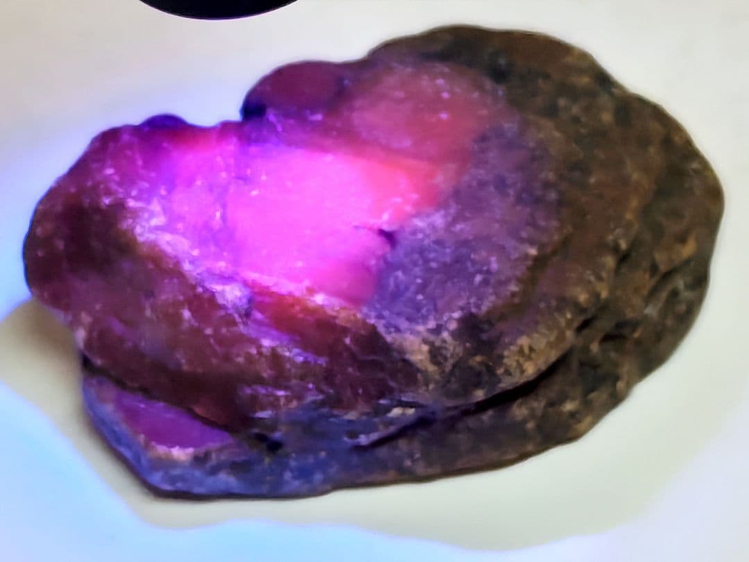 コランダム 53g 鋼玉 ルビー 原石 鑑賞石 自然石 誕生石 鉱物 鉱石 宝石