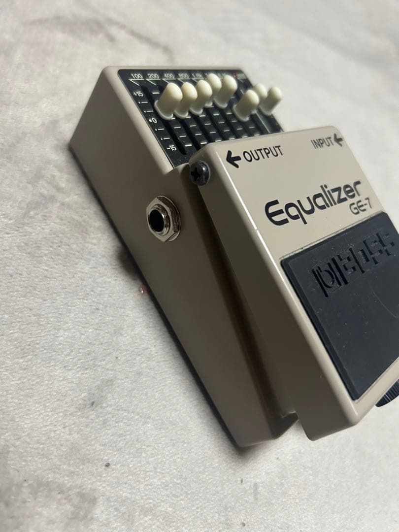 BOSS GE-7 イコライザー　ギターエフェクター