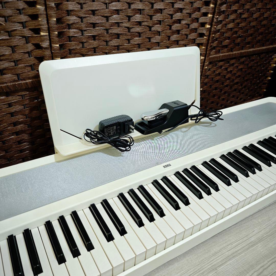 【完全動作品】KORG デジタルピアノ B1 ホワイト 88鍵盤 スタンド付き