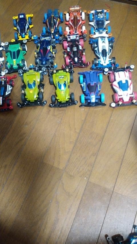 ミニ四駆(ジャンク!!)写真に入っていないものもあります。
