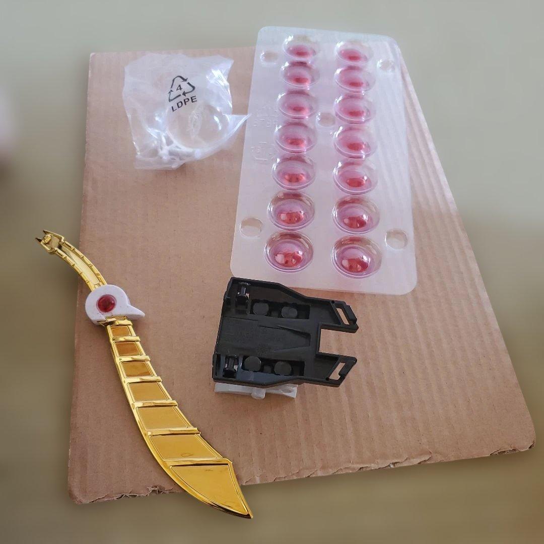 K*g様 戦隊職人 シリーズDX大連王、DXウォンタイガー 2体セット