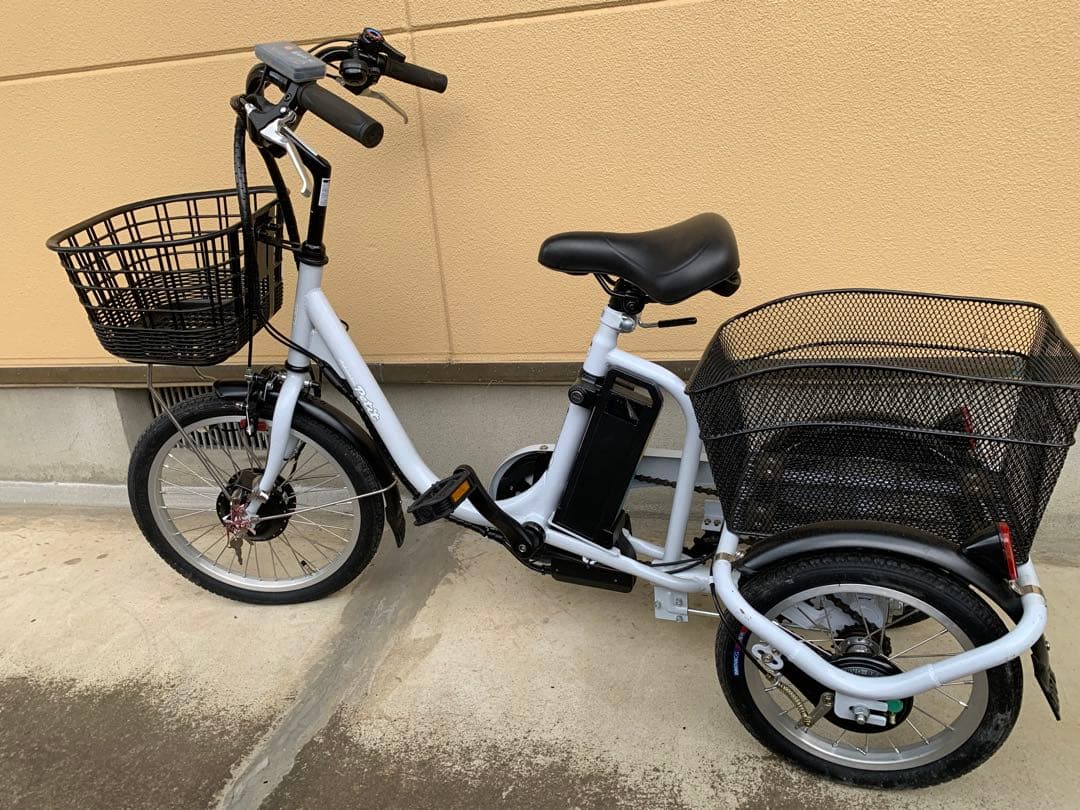 電動アシスト三輪自転車