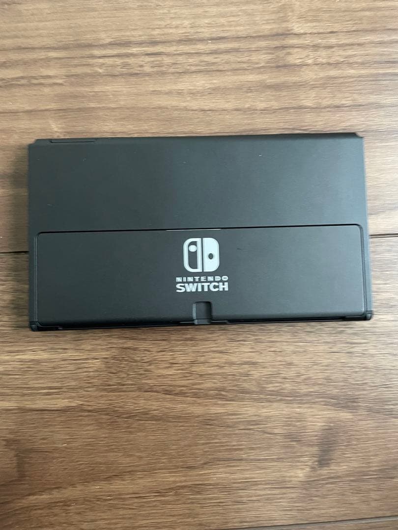 任天堂Switch 有機EL ジョイコン付き VUTRONG KHANH様