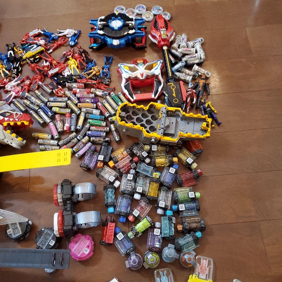 仮面ライダー 　ウルトラマン　おもちゃ　セット