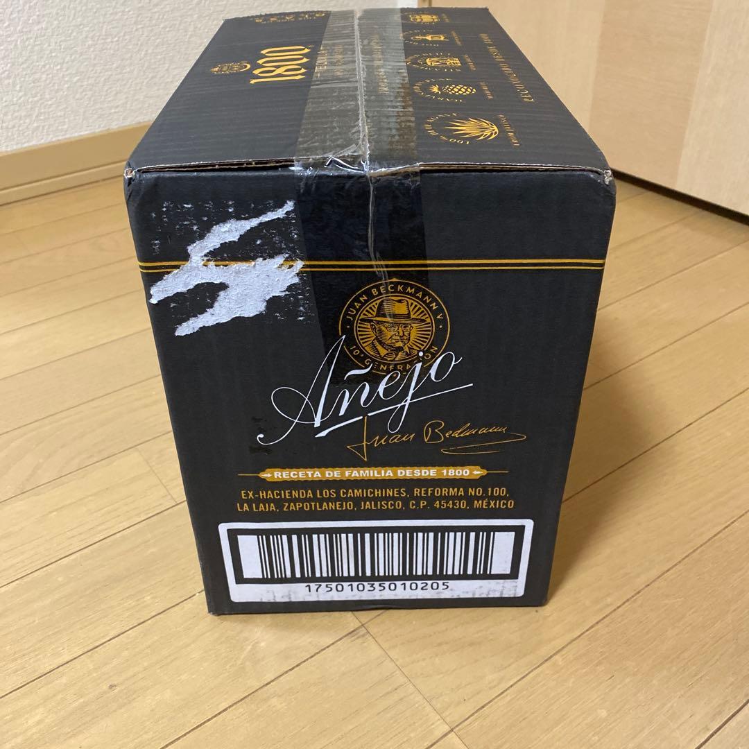 【正規品】クエルボ 1800 アネホ 750ml　１箱(６本)