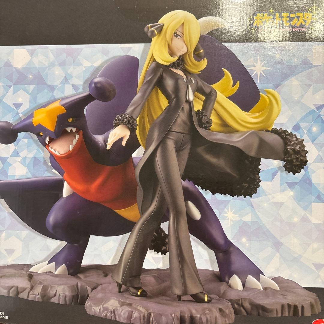 シロナ withガブリアス 1/8スケールフィギュア　コトブキヤ