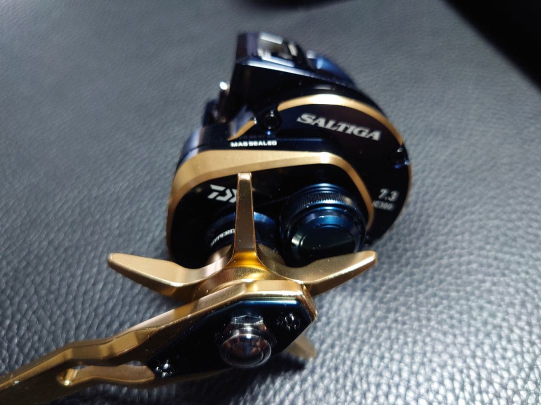 美品DAIWAソルティガIC 300HL-SJ