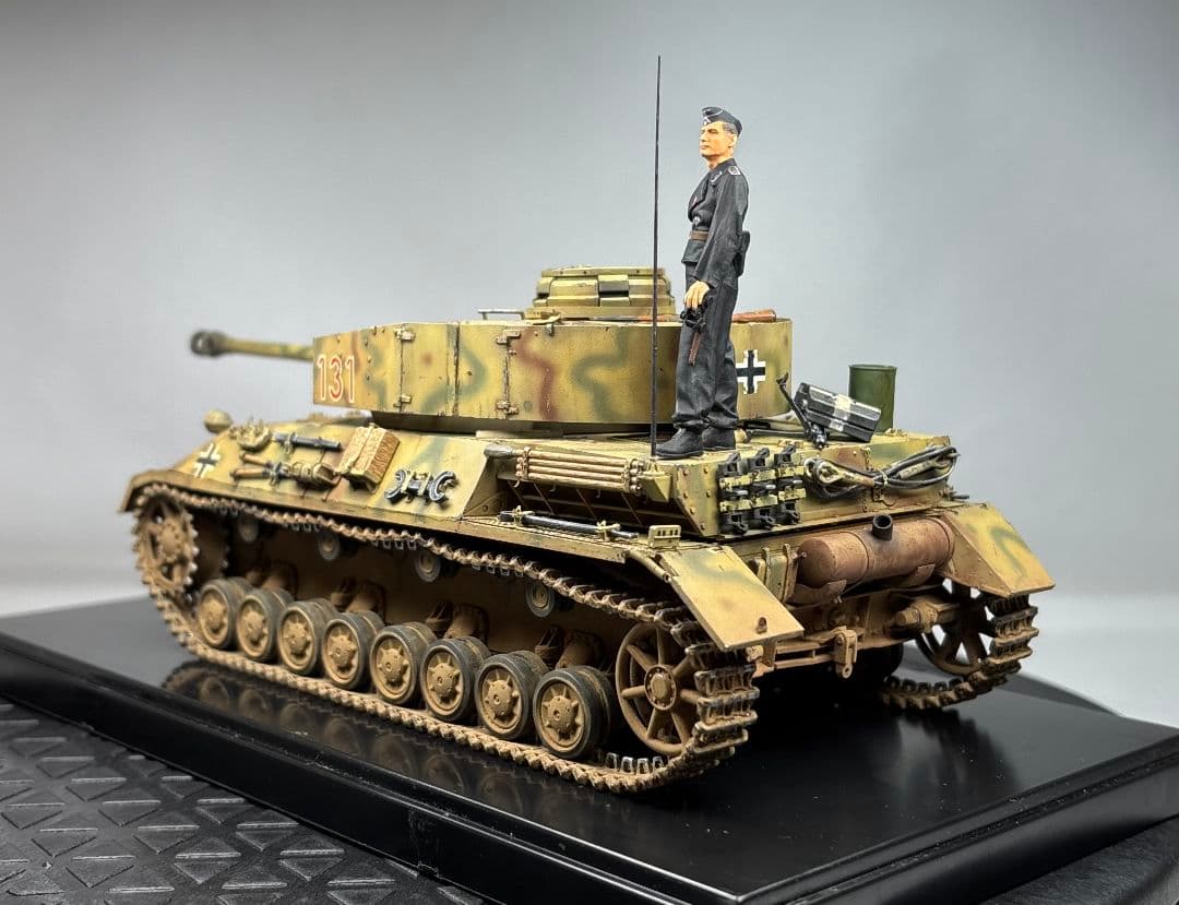 【完成品】アミュージングホビー 1/35 Ⅳ号戦車 クルップ計画型