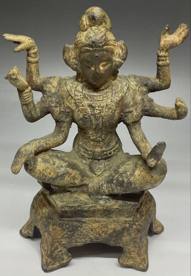 自在菩薩坐像　六手観音像　鉄製　C3120