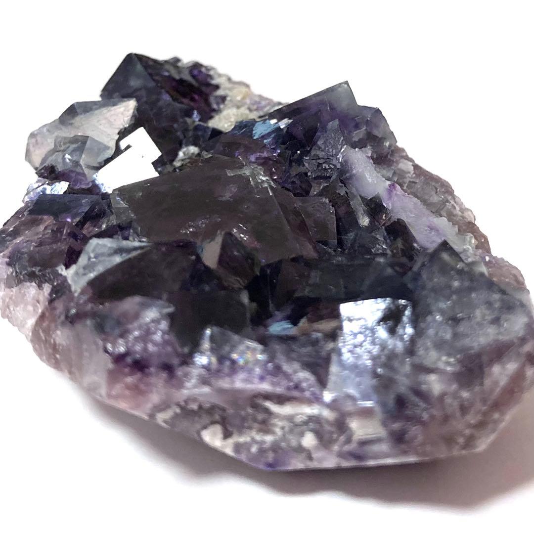蛍石 ゾーニング パープル フローライト 母岩付き 原石 鉱物 鉱石 天然石