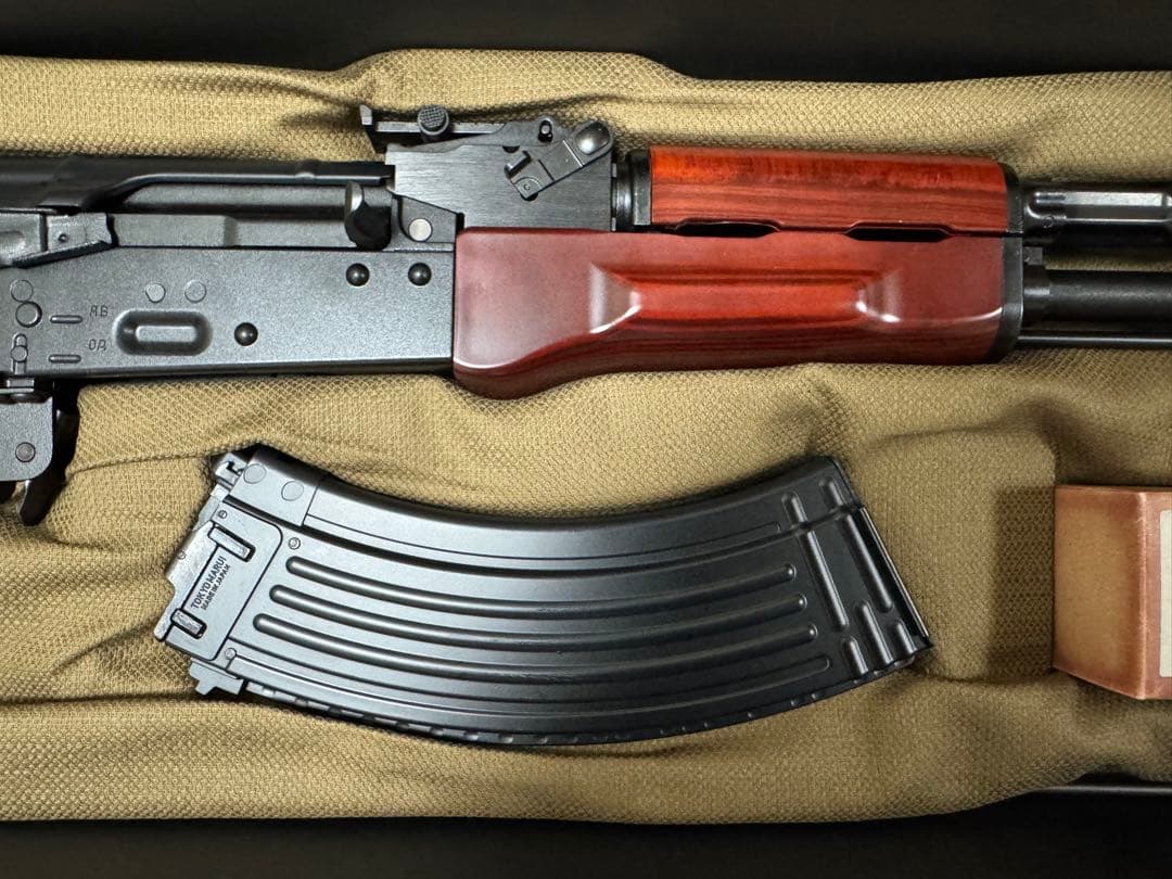 東京マルイAKMガスガン マガジン2個付き