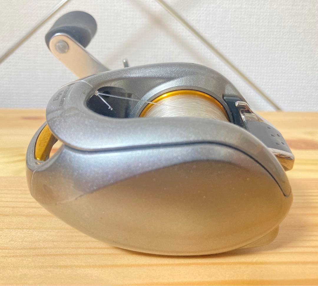☆良品 シマノ 07 メタニウム Mg 右ハンドル SHIMANO ベイトリール