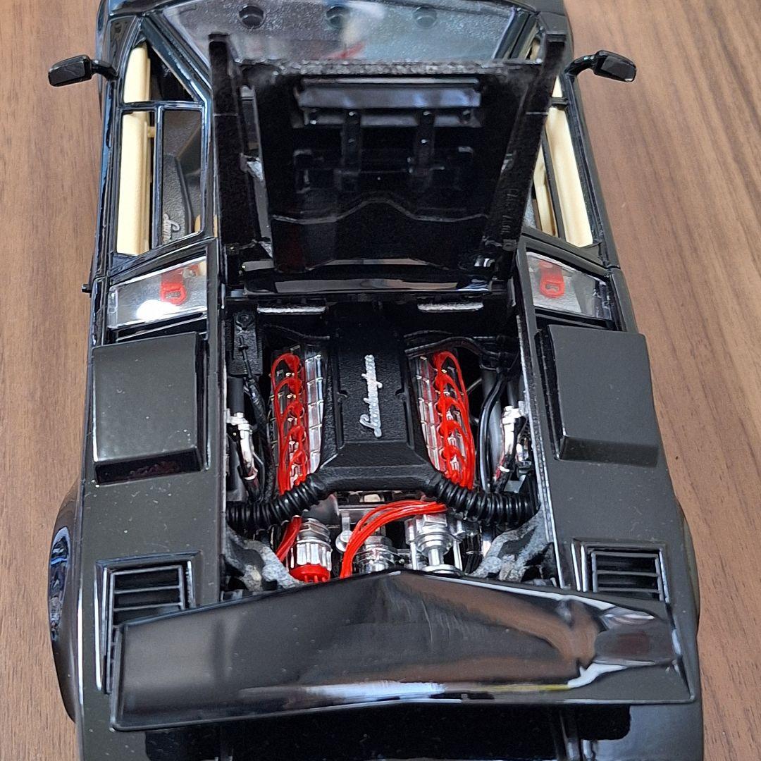 ミニカー ランボルギーニ カウンタック 1/18 ブラック