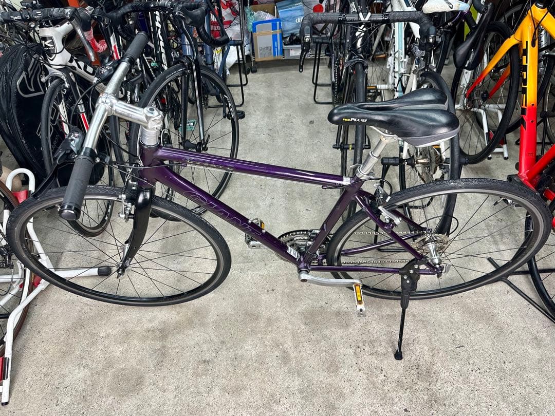 エスケープR3 基本分解発送送料無料！近県の方完成車直接配送等ご相談ください！