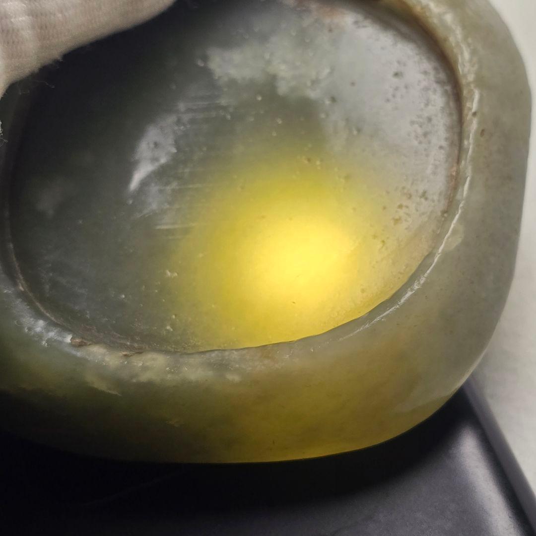 古文房具 本物和田玉 原石 手彫 清代 蟠螭出郭紋 筆添 玉硯 置物 文鎮