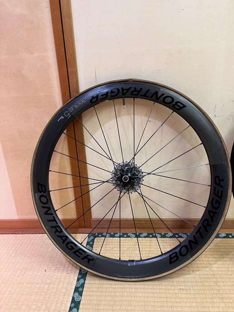 専用 BONTRAGER Aeolus 5 カーボンホイールセット