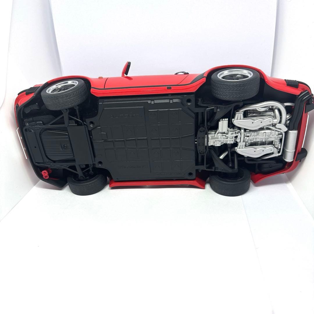 オートアート　ポルシェ911ターボ　930 AUTOart 1/18