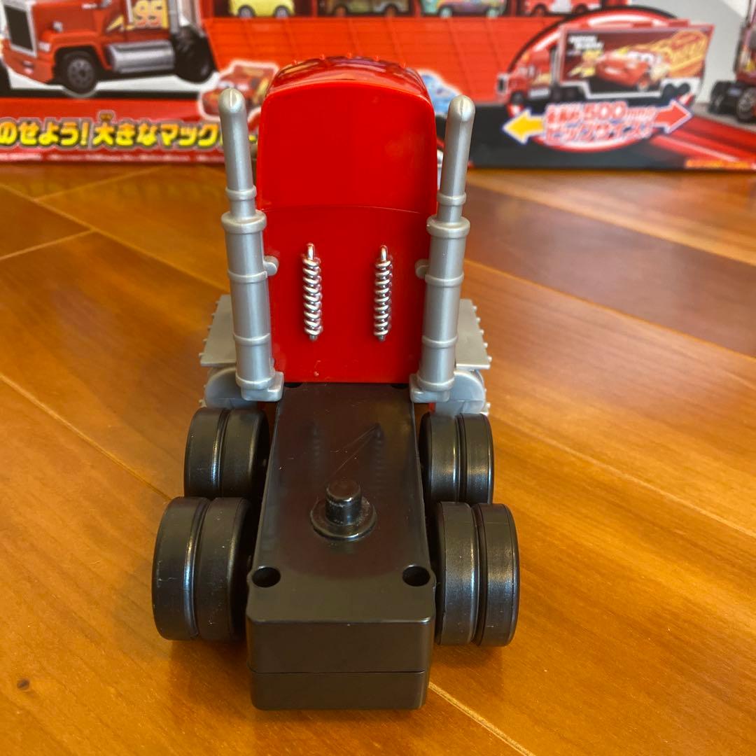 カーズ　トミカ　たくさんのせよう！大きなマック カーズ3タイプ 廃盤品