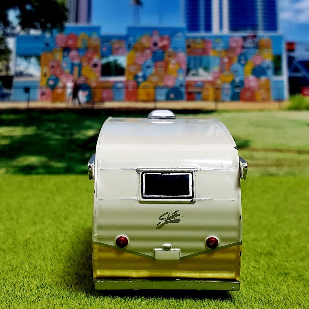 グリーンライト　キャンピングトレーラー　可愛い　幸せの黄色いトレーラー♪