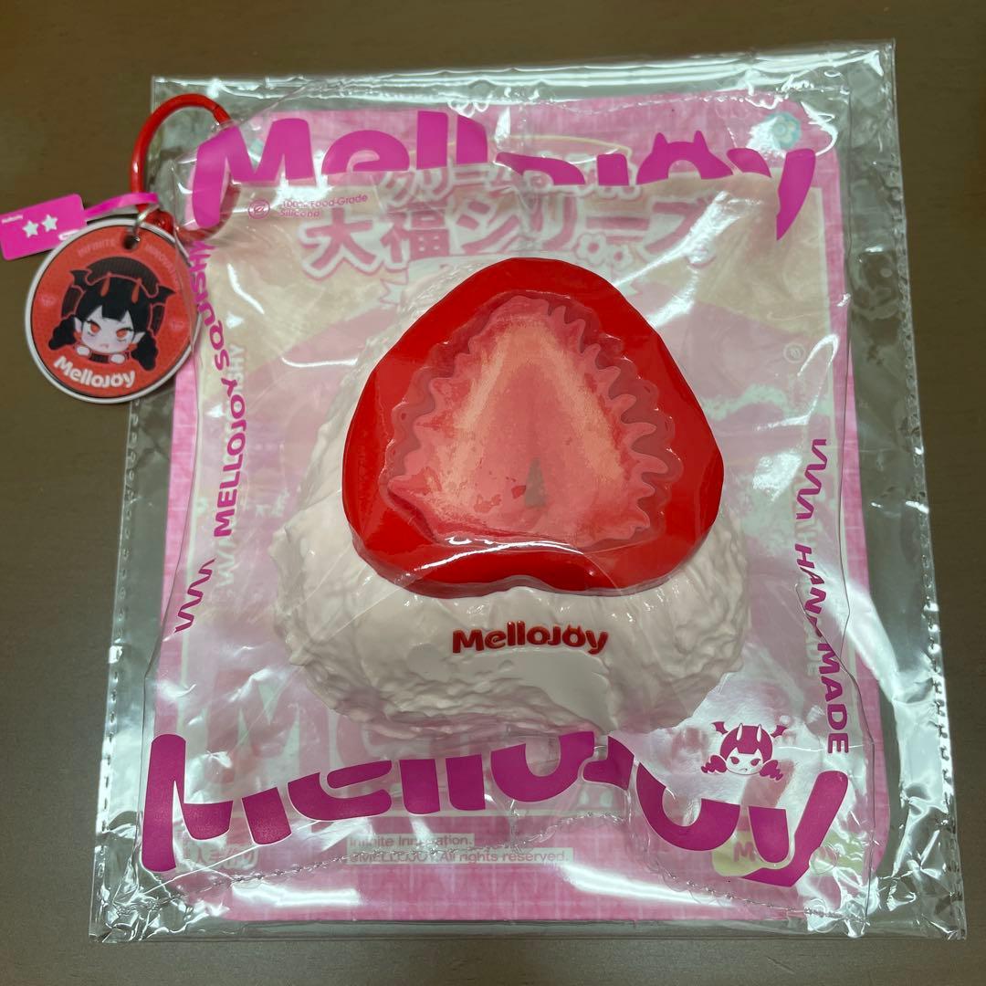 Mellojoy メロジョイ　大福　スクイーズ　いちご